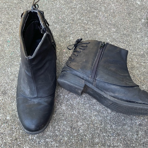 👠 well loved 👠 Women’s booties boots black sz 6.5 - Picture 1 of 8
